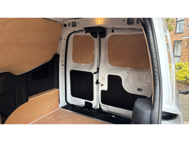 Ford Transit Courier E-Transit Courier 100kW 43kWh Trend Van Auto